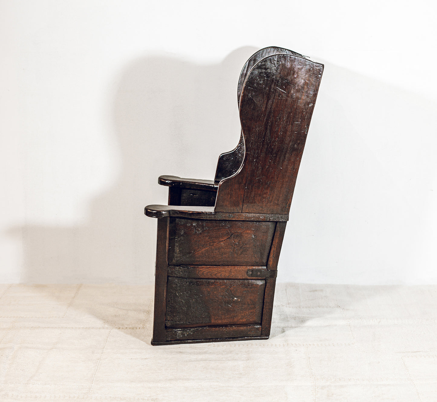 English Oak Wood Wainscot Wingback Chair With Box Seat, Late 17th Century