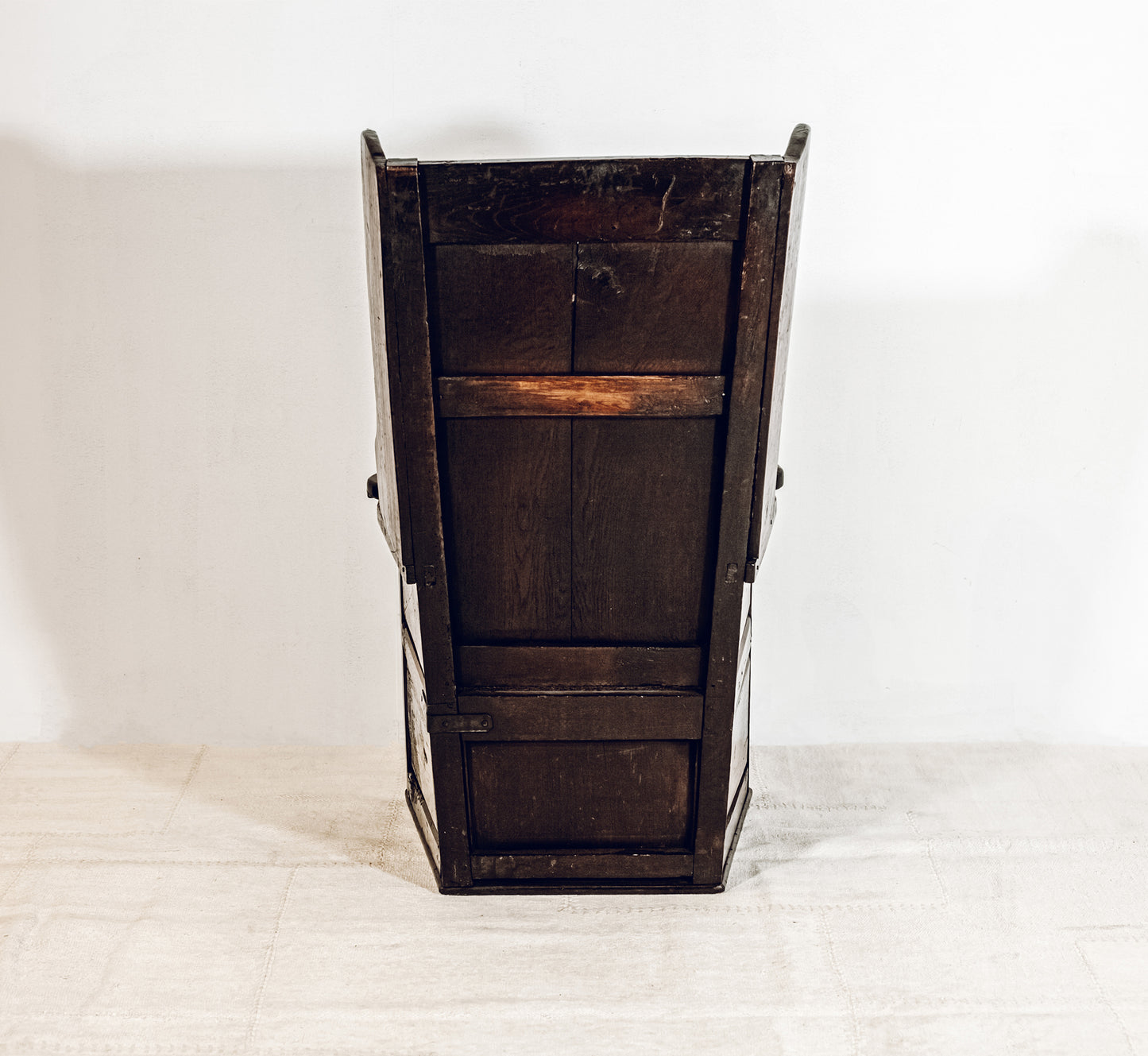 English Oak Wood Wainscot Wingback Chair With Box Seat, Late 17th Century