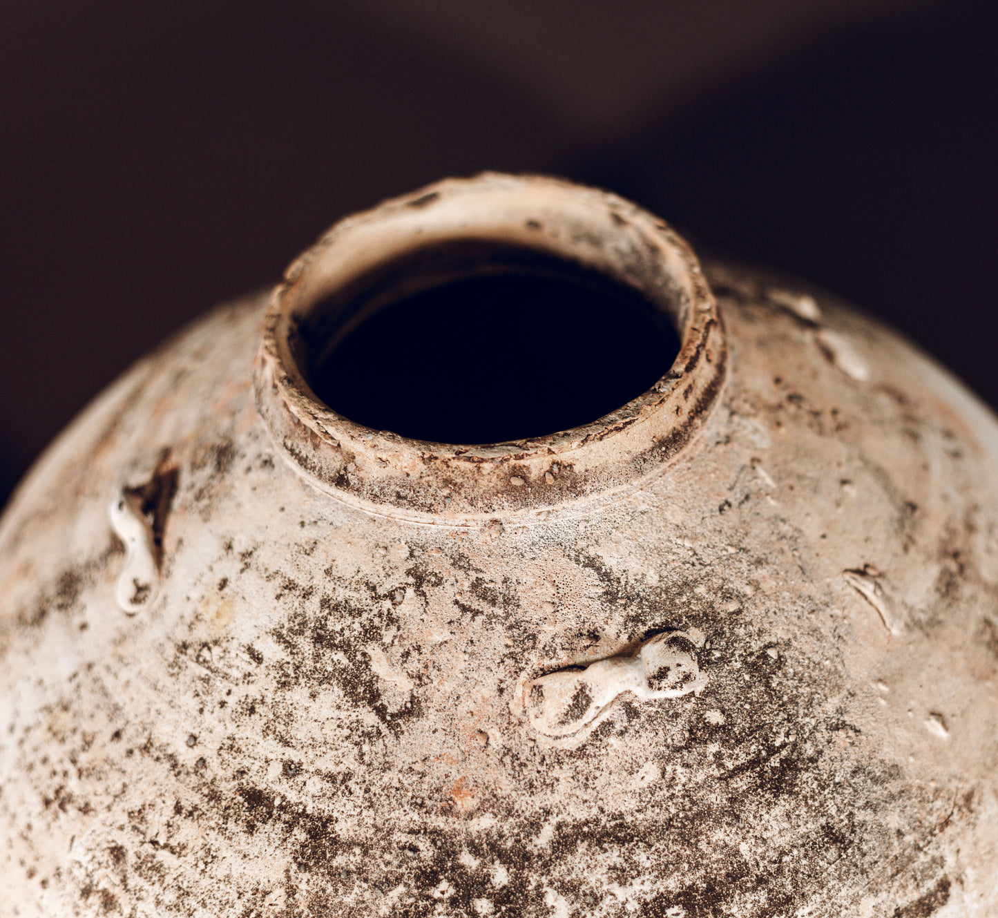 Large unglazed terracotta song jar, China, 17th century