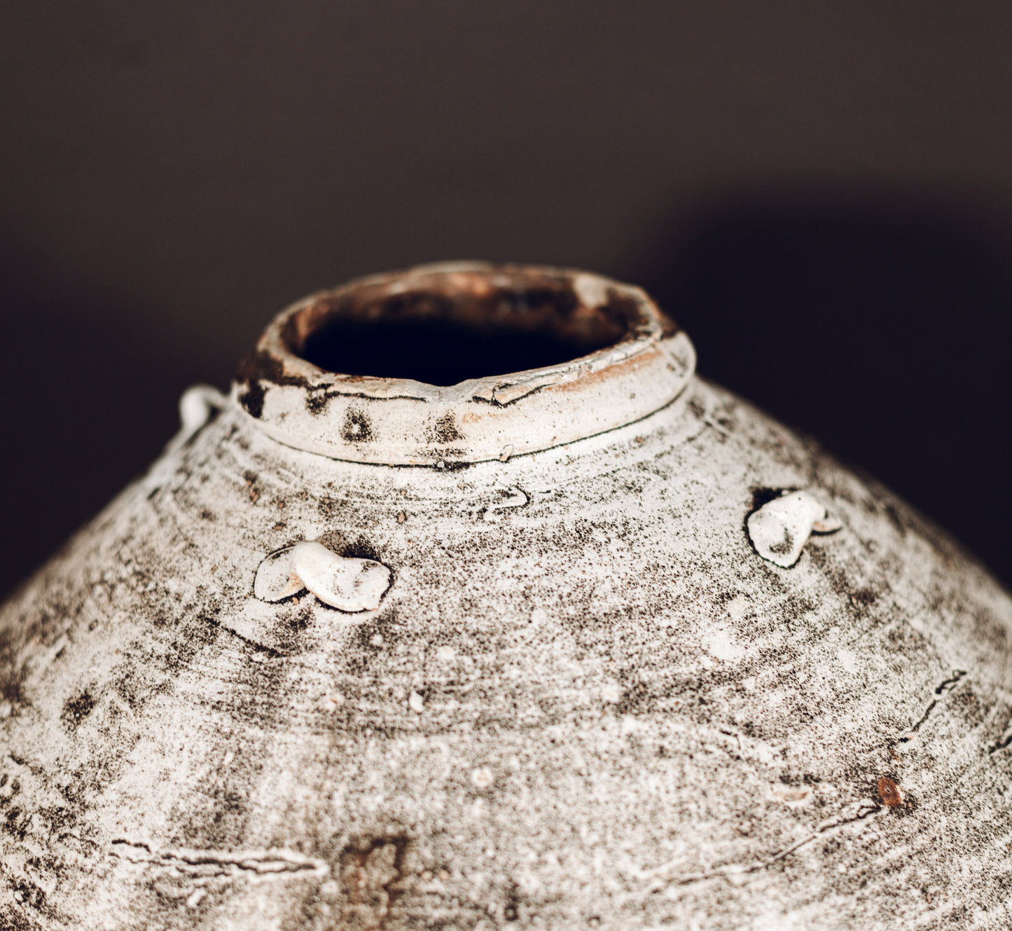 Mat terracotta song jar, Indonesia, 17th century