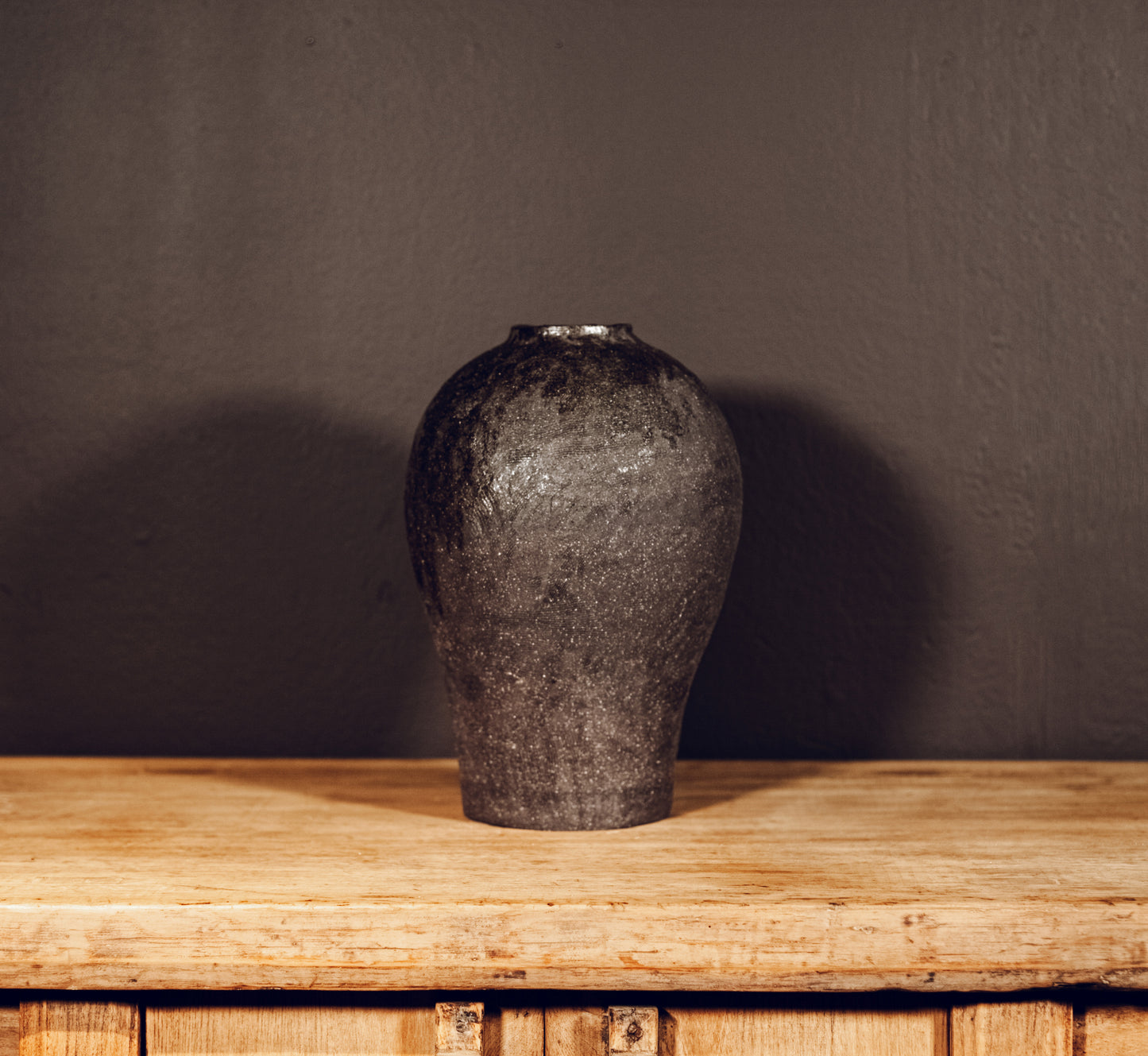 Sophie Vaidie ceramic vase with metallic effect